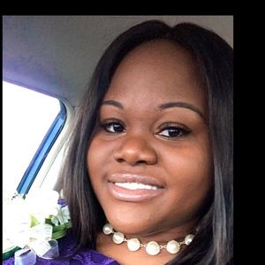 Meet your Posher, Candyce